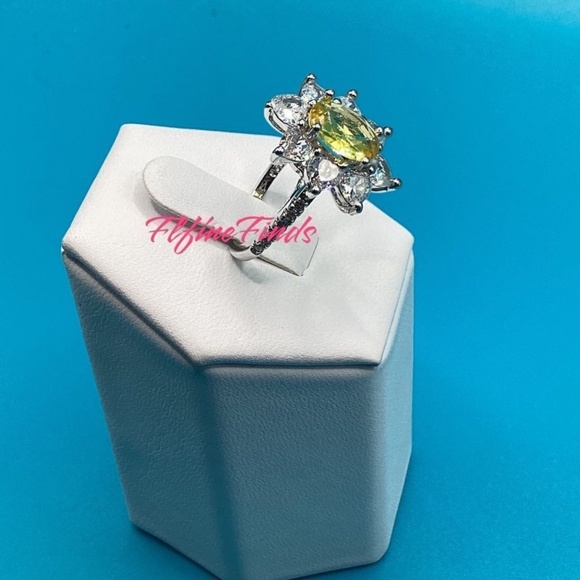 Sterling Silver Canary yellow Sunflower Cz Diamond Ring - Picture 11 of 13